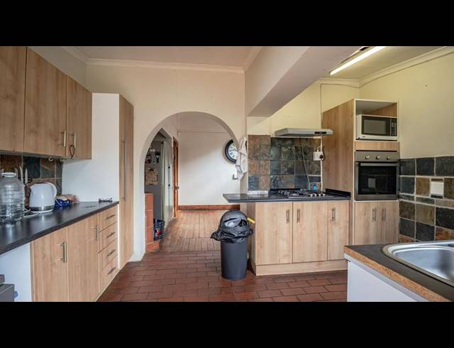 3 BEDROOM HOUSE FOR SALE IN KENSINGTON